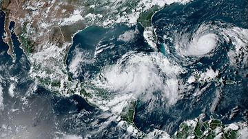 Idalia-myrsky satelliittikuvassa 27. elokuuta.