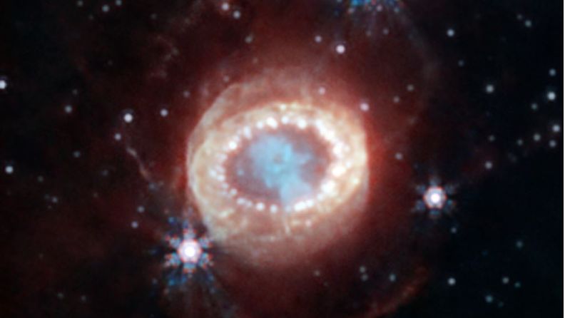 James Webb -avaruusteleskoopin ottama kuva SN 1987A -supernovasta. Kuva: NASA, ESA, CSA, M. Matsuura (Cardiff University), R. Arendt (NASA’s Goddard Spaceflight Center & University of Maryland, Baltimore County), C. Fransson