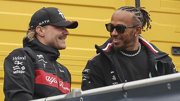 Valtteri Bottas & Lewis Hamilton