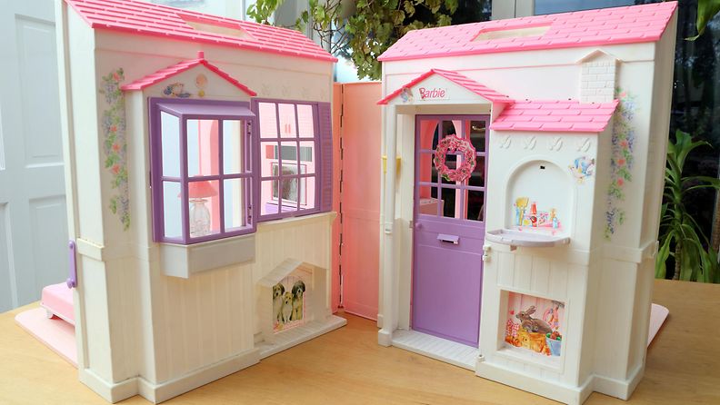 Barbie Folding Pretty House, 1996