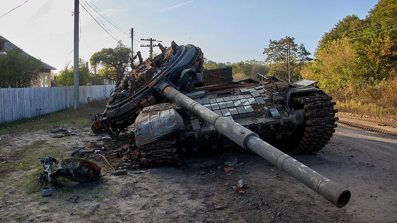 Tuhoutunut taistelupanssarivaunu Ukrainassa 7. lokakuuta 2022.