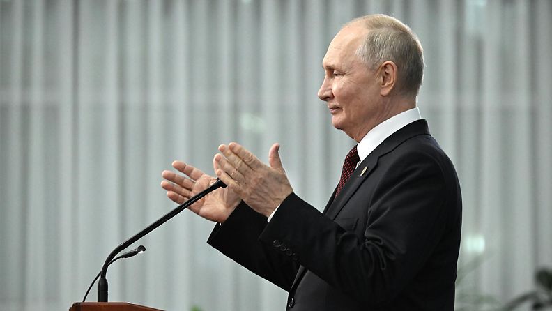 Venäjän presidentti Vladimir Putin Kirgisiassa 13. lokakuuta.