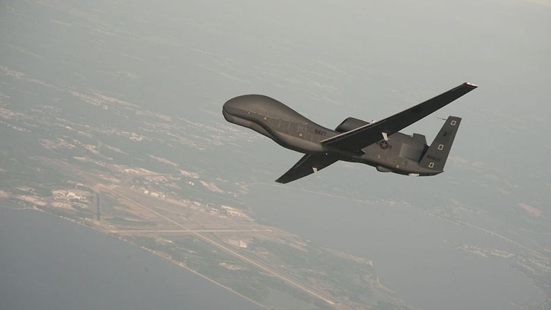 Yhdysvaltain Northrop Grumman RQ-4 Global Hawk kesäkuussa 2012.