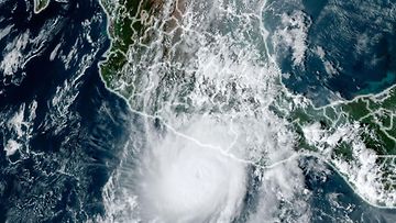 Hurrikaani Otis satelliittikuvassa 24. lokakuuta.