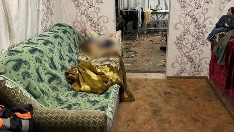 Kuva talosta, jossa tapettiin yhdeksänhenkinen perhe Venäjän miehittämässä Ukrainan Volnovasissa. Kuva on Ukrainan Donetskin alueen syyttäjänviraston julkaisema.