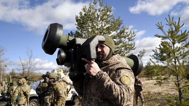 Javelin-panssarintorjuntaohjus Ukrainassa helmikuussa 2023 julkaistussa kuvassa.