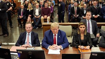 LK 11.1.2024 Yhdysvaltain entinen presidentti Donald Trump New Yorkin osavaltion korkeimmassa oikeudessa Trump Organizationia vastaan käytävän siviilipetosoikeudenkäynnin aikana New Yorkissa 11. tammikuuta 2024.