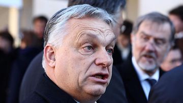 LK 17.1.2024 Unkarin pääministeri Viktor Orban osallistui Ranskan edesmenneen ministerin ja Euroopan unionin komission puheenjohtajan Jacques Delorsin muistotilaisuuteen Hotel des Invalidesissa Pariisissa 5. tammikuuta 2024.