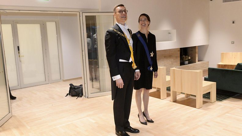 New President of the Republic of Finland Alexander Stubb and spouse Suzanne Innes-Stubb arrived to the temporary official residence, the State Guest House in Munkkiniemi, Helsinki during the inauguration day of the President of the Republic of Finland in Helsinki