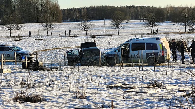 LK Poliisi jahtasi kevyen liikenteen väylillä ajanutta henkilöauton kuljettajaa Helsingissä (1)