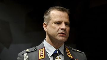 Puolustusvoimien komentaja Janne Jaakkola.