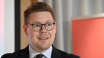 LK 16.4.2024 Puheenjohtaja Antti Lindtman SDP:n vaihtoehtobudjetin julkistustilaisuudessa Helsingissä 28. marraskuuta 2023.