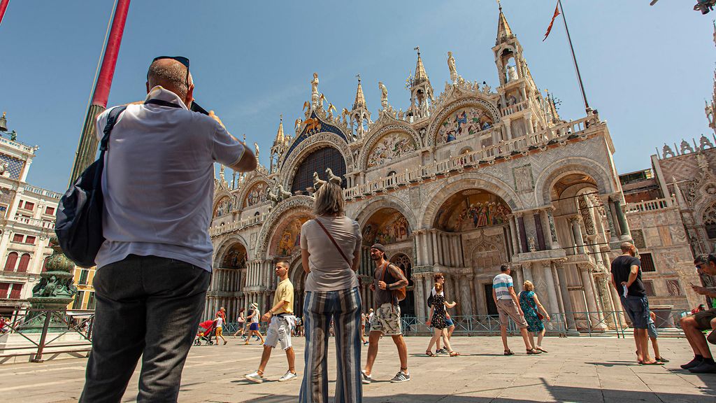 Kyllästynyt Venetsia alkoi kerätä turisteilta maksun – tästä on kyse