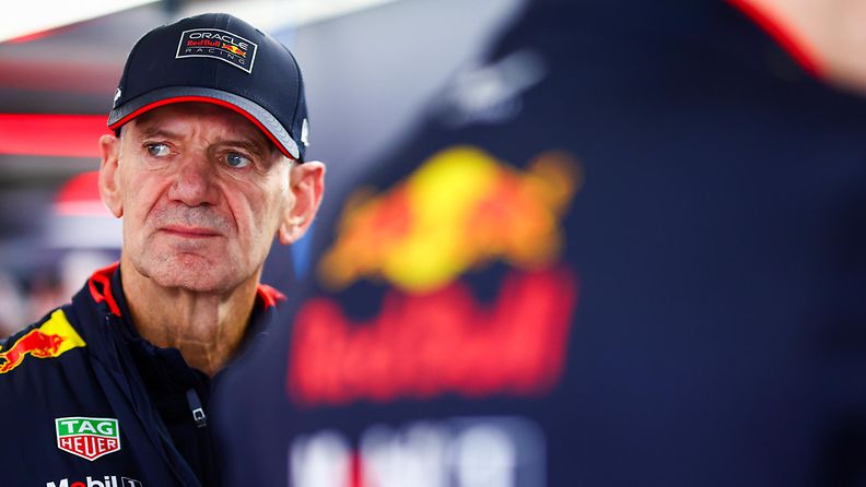 Adrian Newey (1)