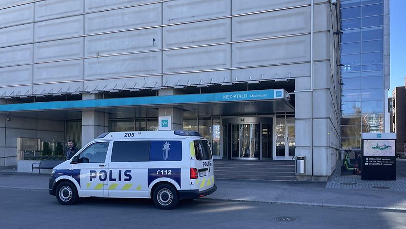 Poliisiauto Ylellä 11.5.