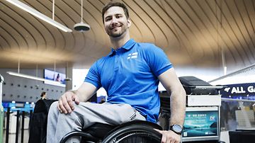 Henry Manni kuvattuna MM-kisojen alla. 