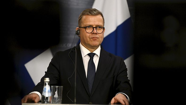 Pääministeri Petteri Orpo Latviassa.