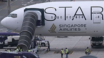 LK Singapore Airlines