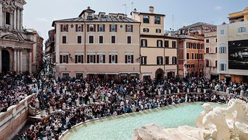 10.14505947g Fontana di trevi AOP