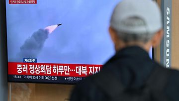 Pohjois-Korean ohjuslaukaisu televisiossa 17. toukokuuta. 