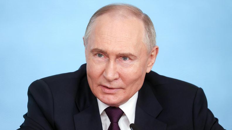 Venäjän presidentti Vladimir Putin Pietarissa 5. kesäkuuta 2024.