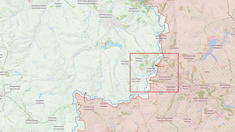 Itä-Ukrainan rintamatilanne 22. kesäkuuta. Punaiset nuolet ovat Venäjän hyökkäyssuuntia. Punaisen neliön sisällä on alue, jossa Venäjä on ISW:n mukaan lisännyt hyökkäyksiään. 