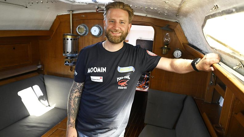 Joel Harkimo esitteli Golden Globe Race kilpailun purjevenettään Helsingissä 25. kesäkuuta. 