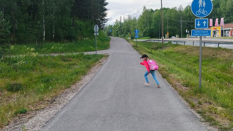 Lapsi koulutiellä 4 Teppo Vesalainen