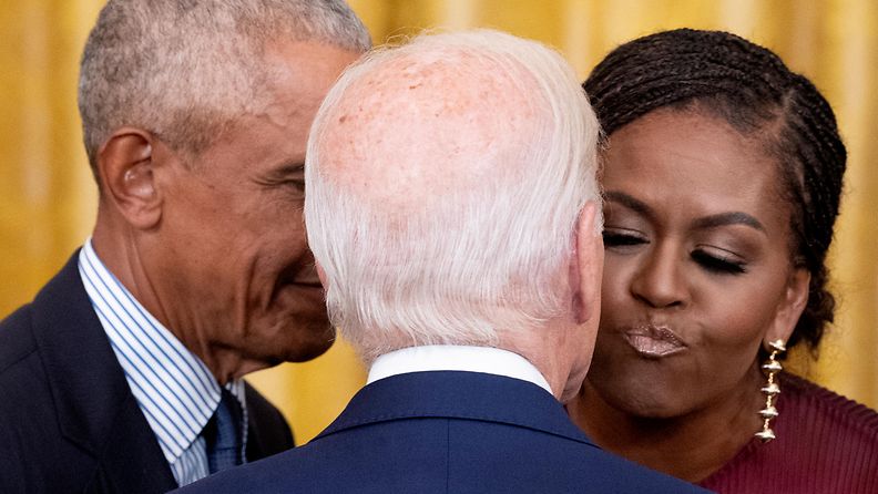 AOP Michelle Obama, Biden