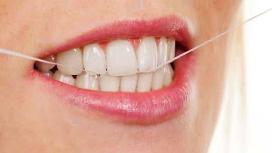 Hyvä hammashygiena voi ehkäistä nivelreumaa.