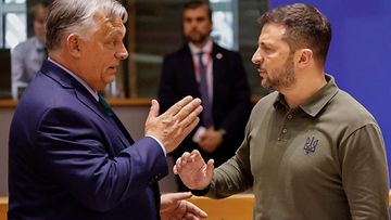 Unkarin pääministeri Viktor Orbán ja Ukrainan presidentti Volodymyr Zelenskyi kesäkuussa Brysselissä.