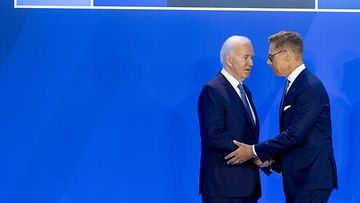 Joe Biden ja Alexander Stubb Naton huippukokouksessa Washingtonissa 10. heinäkuuta.