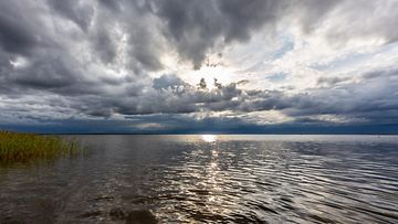 AOP Ukkonen, järvi, kesä, sää