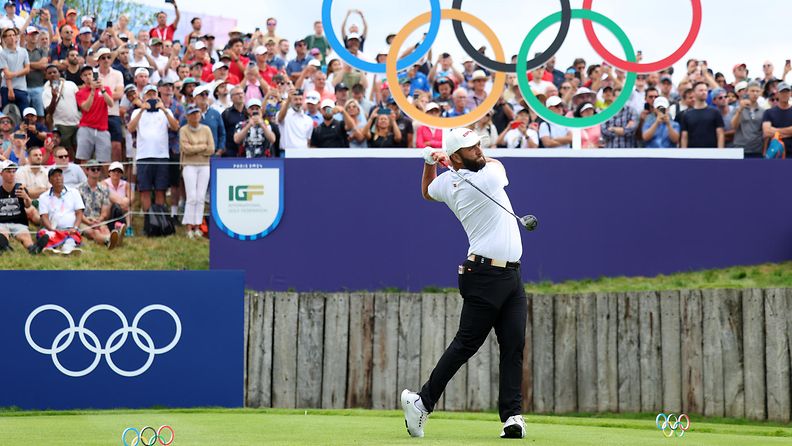 Espanjan Jon Rahm on yksi isoista suosikeista olympiakullan voittajaksi.