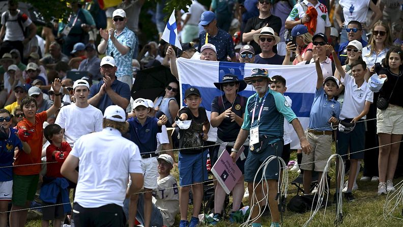 Suomalaiskannatus oli hyvin esillä Pariisin olympiagolfissa sunnuntaina. 