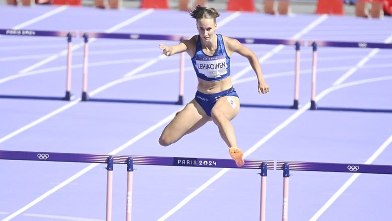 Viivi Lehikoinen hyytyi pahasti Stade de France -stadionilla maanantaina. 