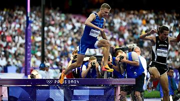 Topi Raitanen jäi jälkijoukkoihin Pariisin olympialaisten estealkuerässä. 