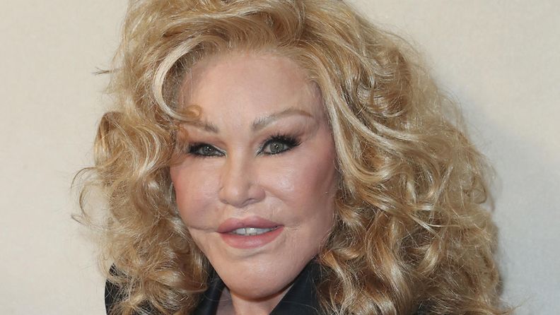 10.13378718jp Jocelyn Wildenstein aop