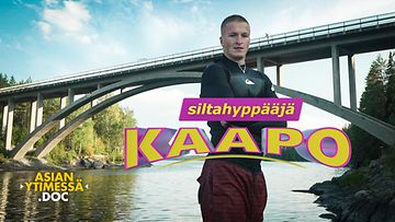 AY Kaapo sillalla