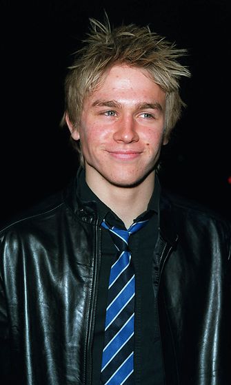 AOP charlie hunnam 1999