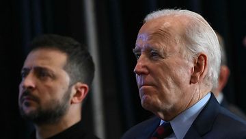 Presidentit Biden ja Zelenskyi YK:n kokouksessa New Yorkissa 25. syyskuuta. Ukrainan sotamenestys nojaa paljon Yhdysvaltojen aseapuun.