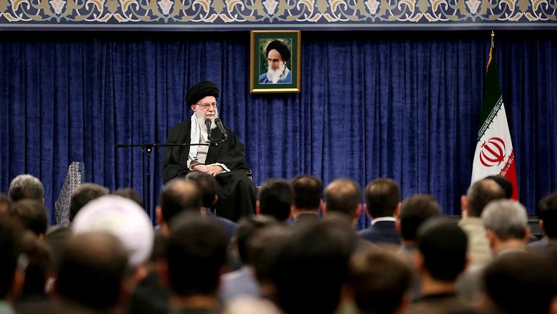 Iranin ylin johtaja Ayatollah Ali Khamene keskiviikkona 2. lokakuuta.