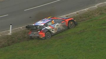 Thierry Neuville ojassa. 