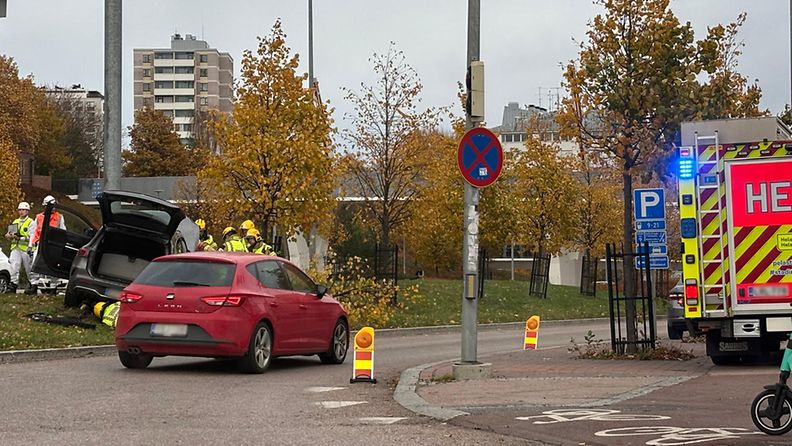 Teollisuuskadulla Helsingissä on tapahtunut liikenneonnettomuus. 2