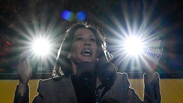 LK 29.10.2024 Yhdysvaltain varapresidentti ja demokraattien presidenttiehdokas Kamala Harris puhuu kampanjatilaisuudessa Burns Parkissa Ann Arborissa Michiganissa 28. lokakuuta 2024.