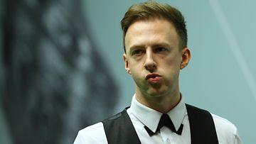 Judd Trump on ollut kuluvan snookerkauden ykköspelaaja. Kuva viime keväältä. 