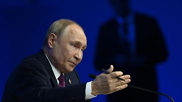 Presidentti Vladimir Putin vastaa lehdistön kysymyksiin BRICS-kokouksessa Venäjän Kazanissa lokakuussa.