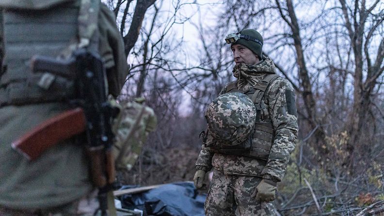 Ukrainalaisia sotilaita Bahmutin suunnalla Donetskin alueella 23. marraskuuta.